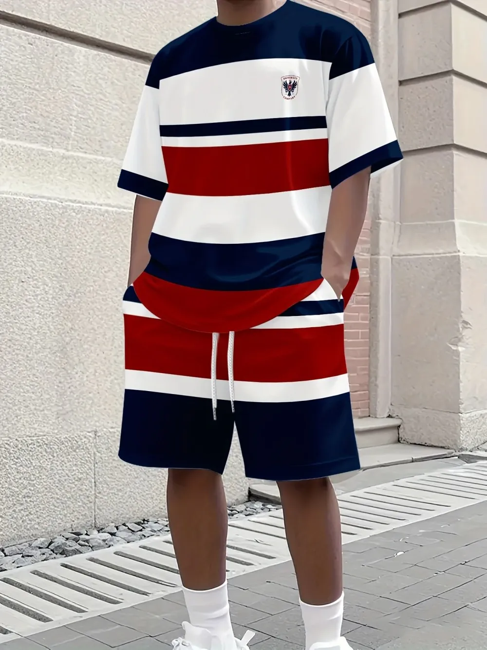 تي شيرت وشورت رجالي صيفي جديد بنمط مطبوع يسمح بمرور الهواء برقبة دائرية مناسب للبشرة في الهواء الطلق طقم مكون من قطعتين غير رسمي