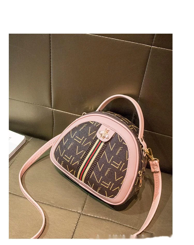 Sac pour femmes 2023 nouvelle lettre impression poche abeille ruban croix sac à bandoulière mode décontracté sac mobile petit sac_voghion.com