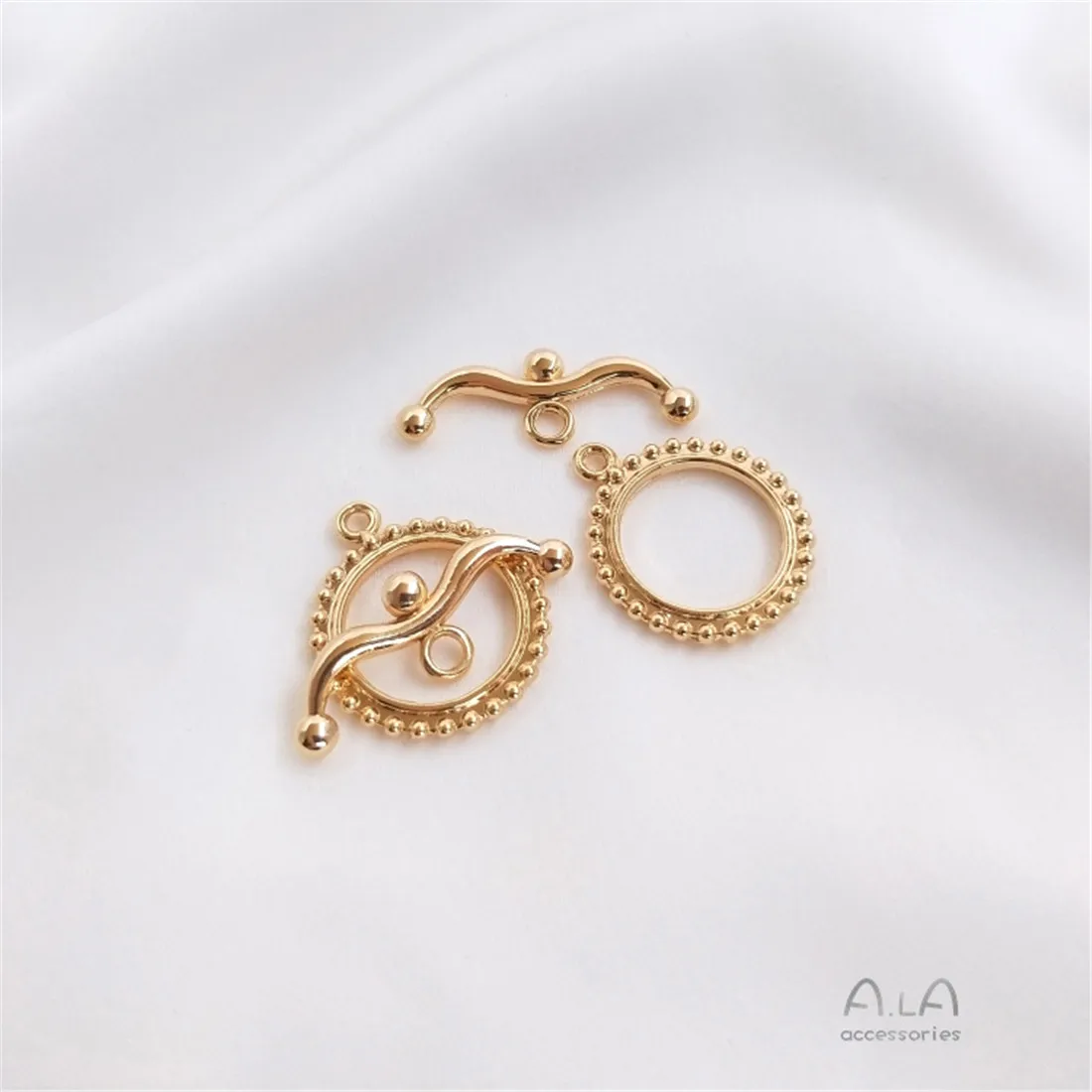 Рисунок 2 - Аксессуары для браслета из искусственного жемчуга