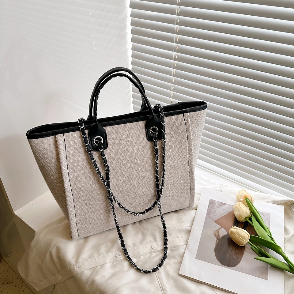 حقيبة سلسلة بسيطة من مواد القماش للنساء ، سحاب كبي...