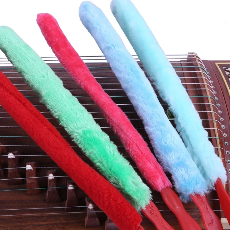 

Струны для пианино Guzheng, аксессуары для инструментов, щетка для чистки, щетка для пыли, очиститель, пластиковая ручка, панель, случайный цвет
