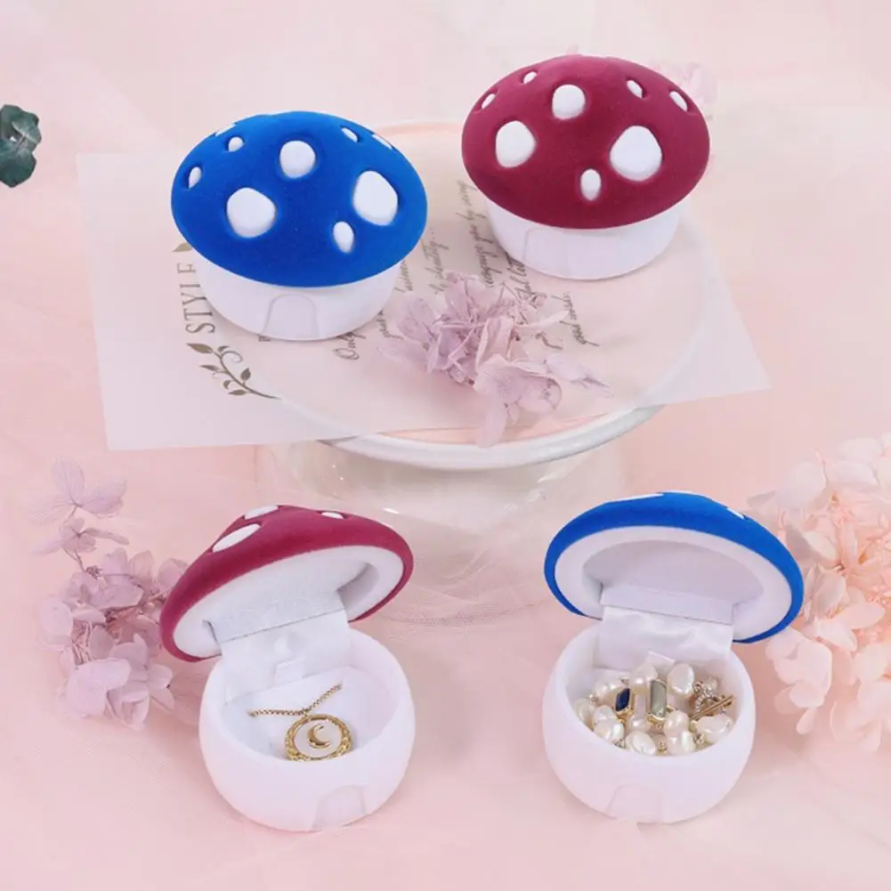 

Женская Подарочная коробка, многофункциональная миниатюрная Милая фланелевая подарочная коробка в виде гриба, бархатная коробка для обручального кольца