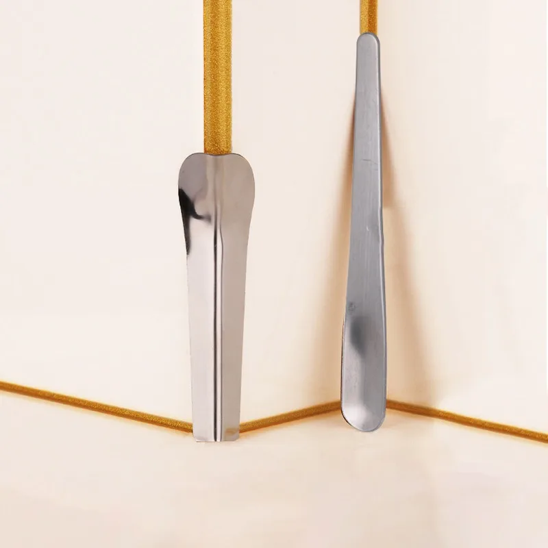 Couteau à mastic mural en acier, grattoir pour carrelage en céramique, Agent de couture de beauté Yin Yang, dissolvant de pelle d'angle, outil manuel de couture à pression 1 paire