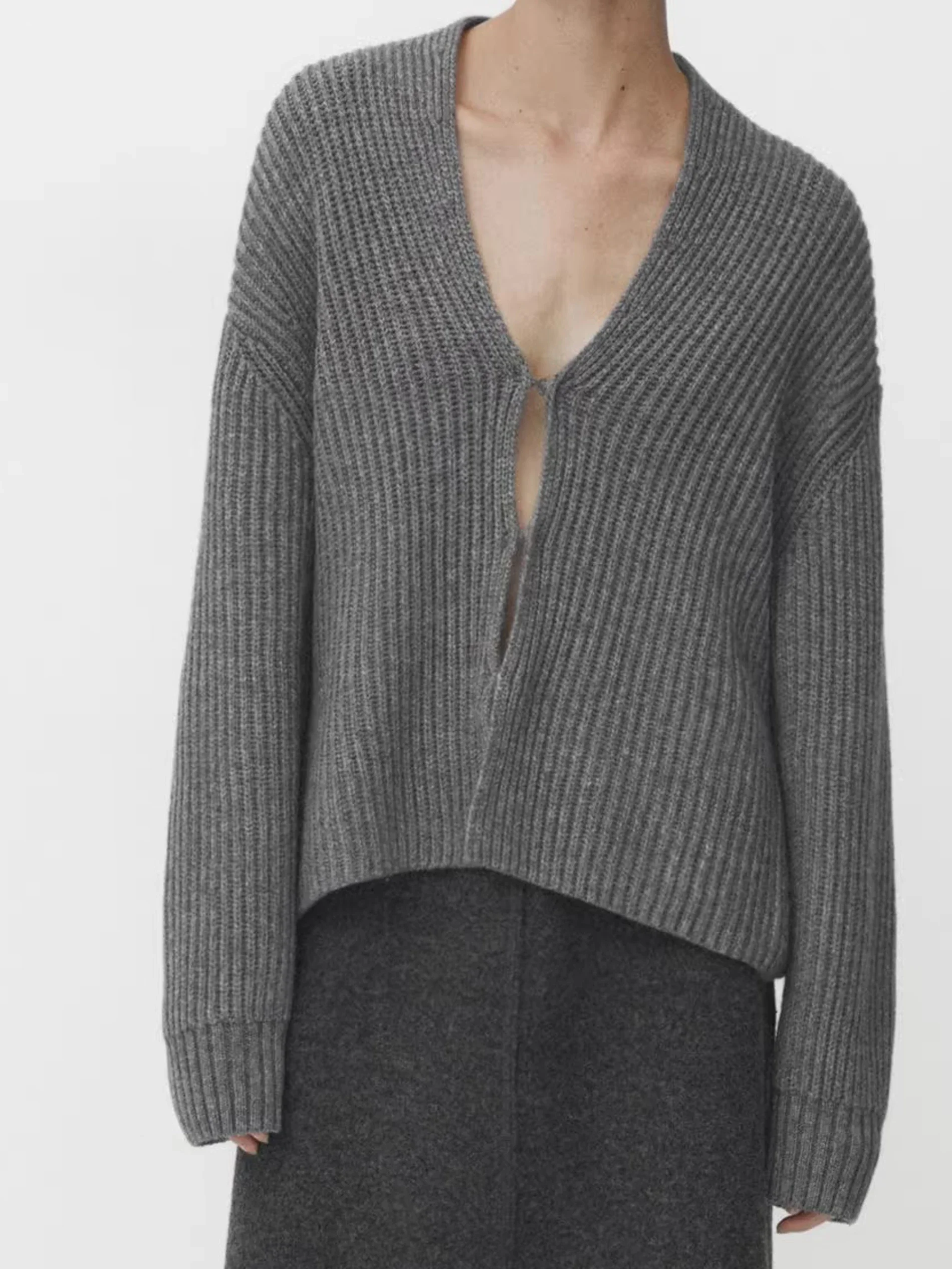 

Sweater for Women 2023 New Hollow V-Neck Fashion Solid Color Soft Sexy Long Sleeve Knited Pullover