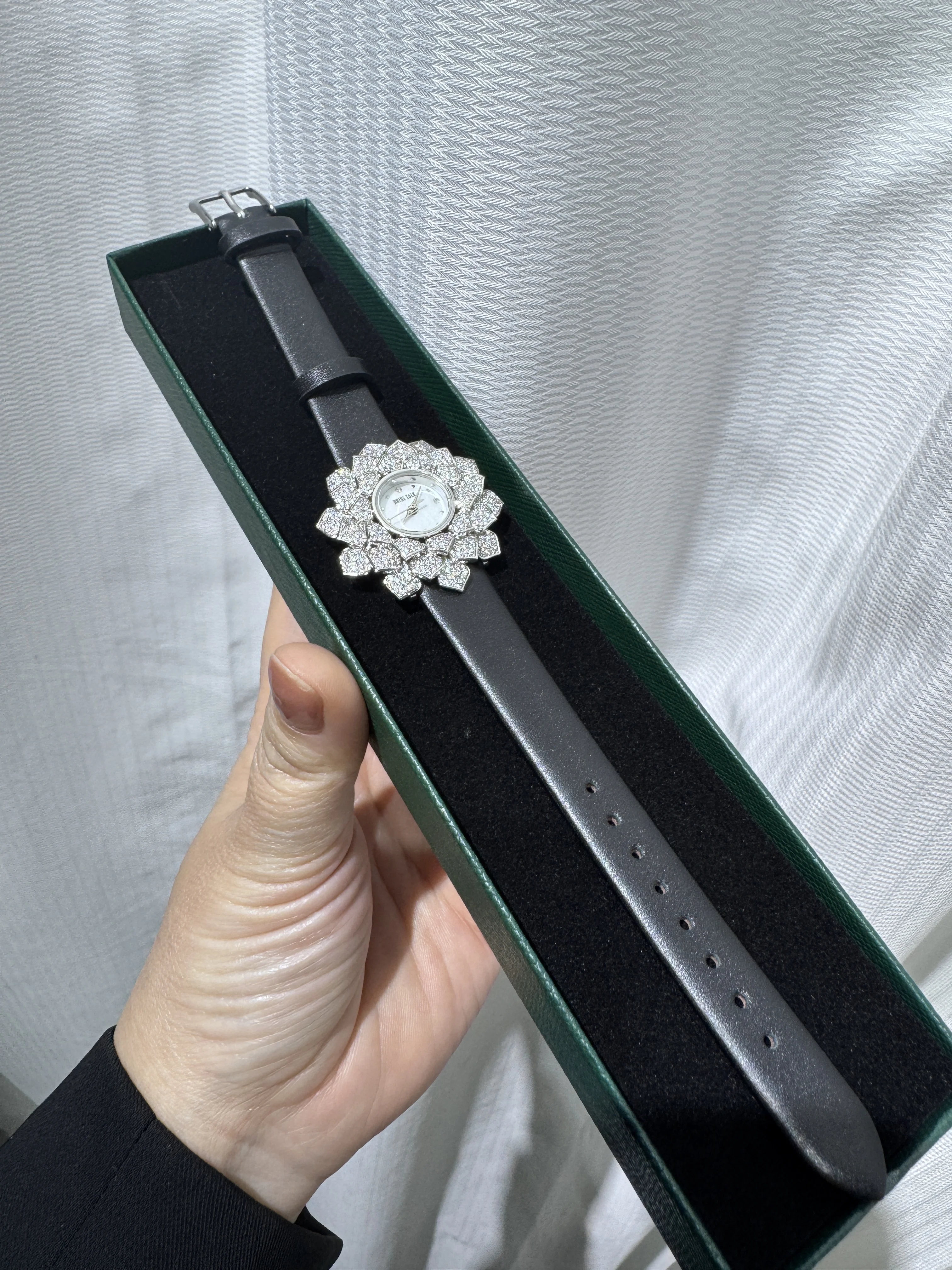017174 Bracelet Watch 19cm for Women Cubic Zircon Bangle Watch  Womans Watchs Wedding Bridal Party Hand Accessories  Jeweley - 6