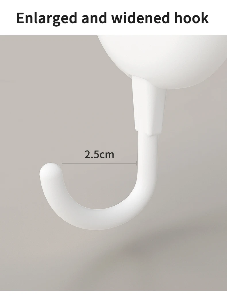 Four-piece traceless adhesive hooks. They are perfect for hanging keys on the doors and walls of kitchens and bathrooms. 5
