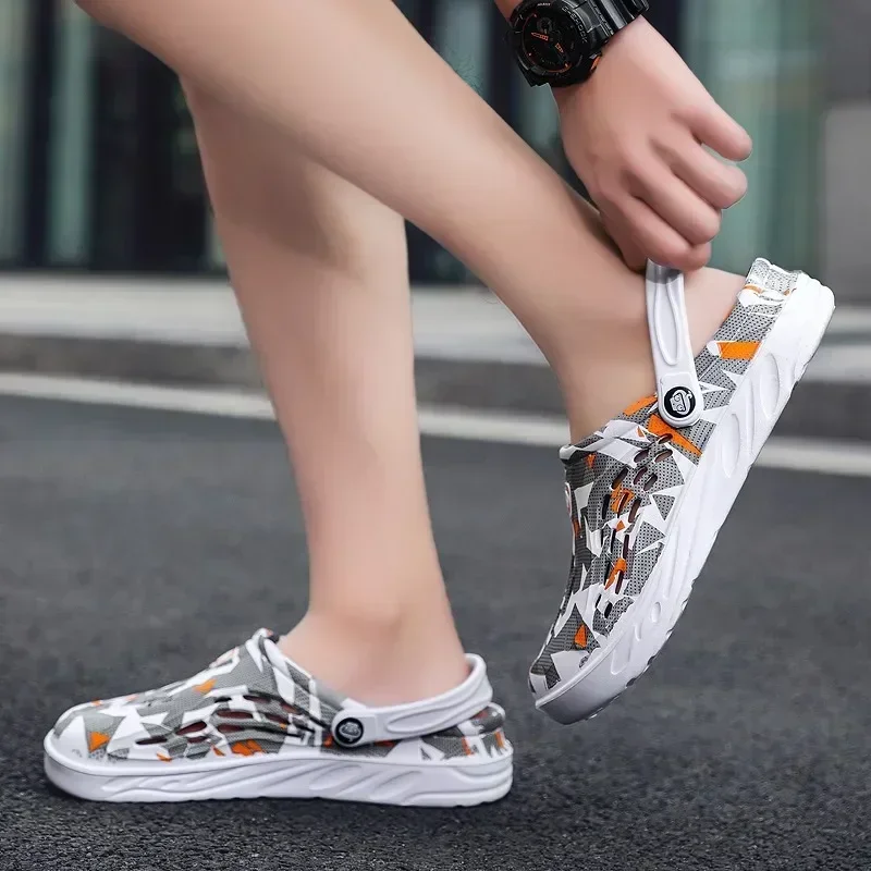 Men Summer Shoes Sandals Men's Holes Sandals Hollow Breathable Flip Flops Water Shoes Fashion Beach Slippers Anti-Slip EVA Sole
