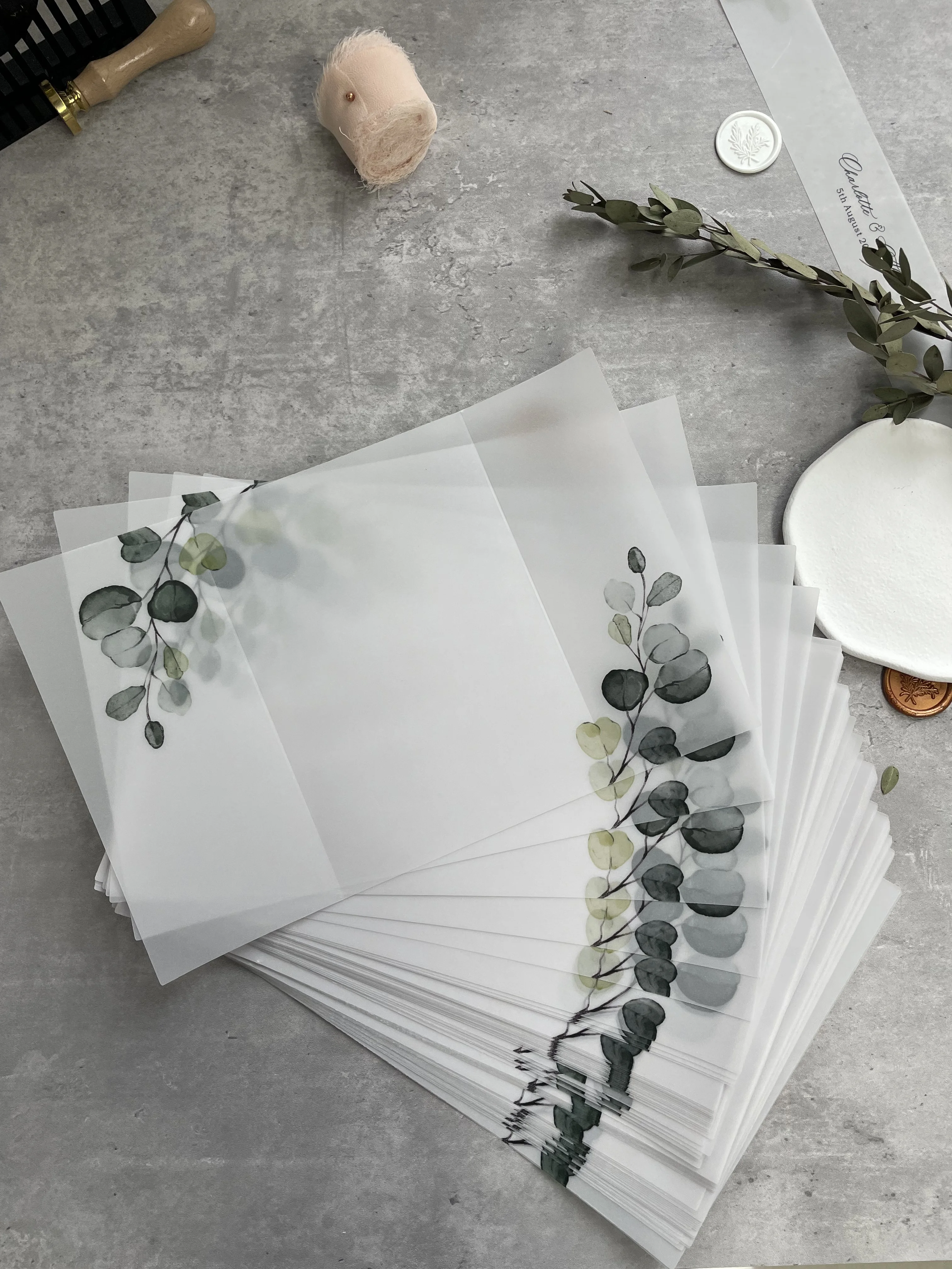 25pcs Eucalyptus Vellum  Wrap suitable for a 5 x 7 Wedding Invitation