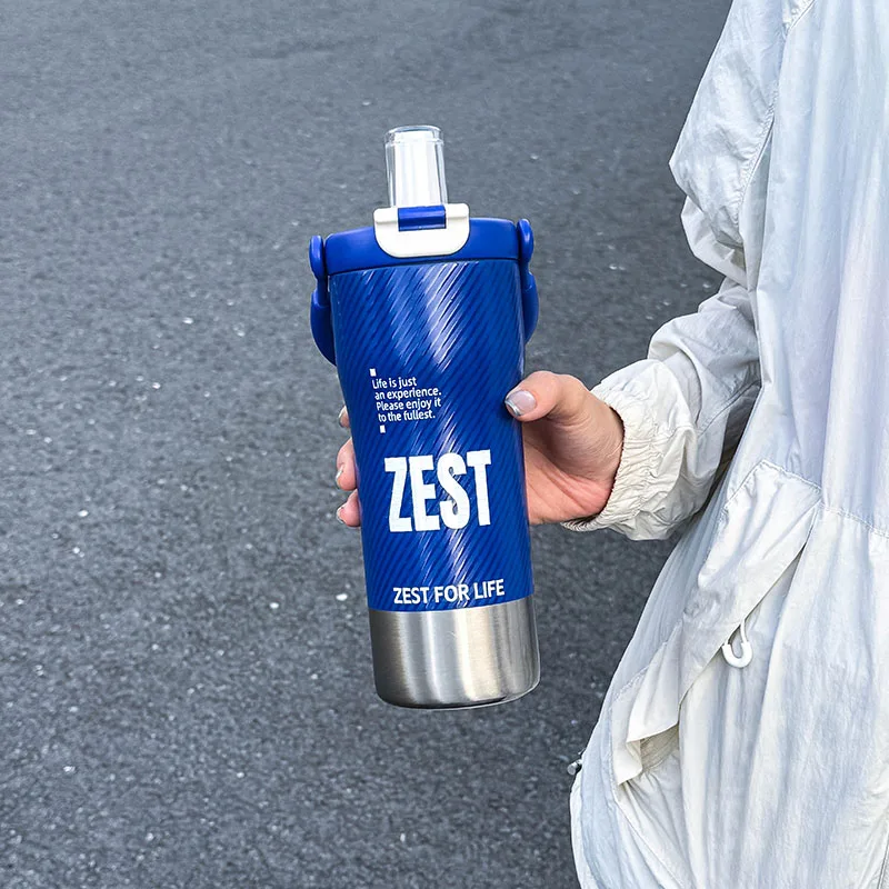 Minimalist Insulated Water Bottle with Dual-Function Lid, 600ML