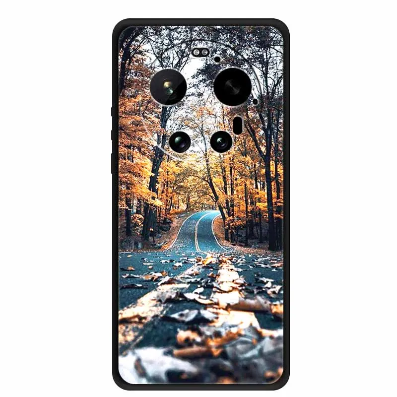 Luxury Soft Silicone Protective Cover with Sci-Fi Style