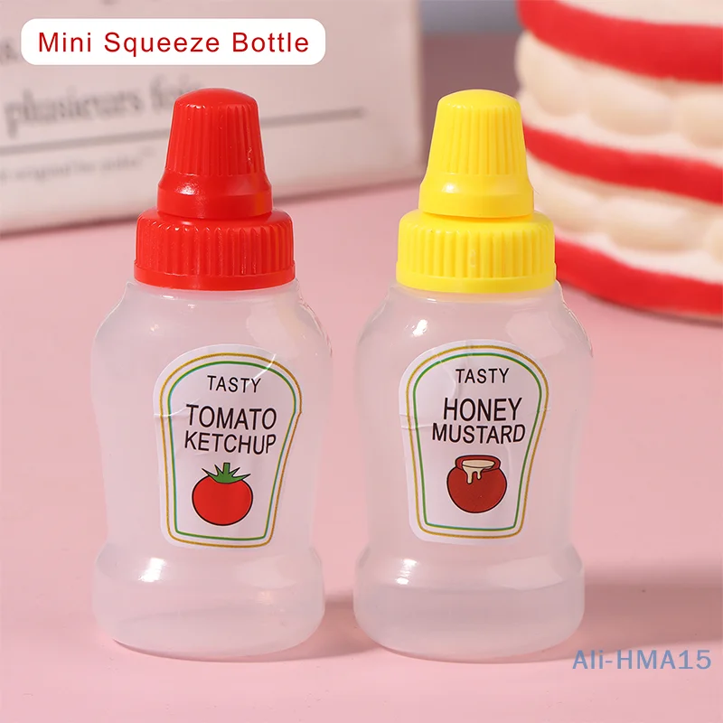 

1pcs Portable Mini Squeeze Bottle Sauce Ketchup Bottle Squeeze Jar Container Plastic Lunch Box Salad Dressing Bottle Accessories