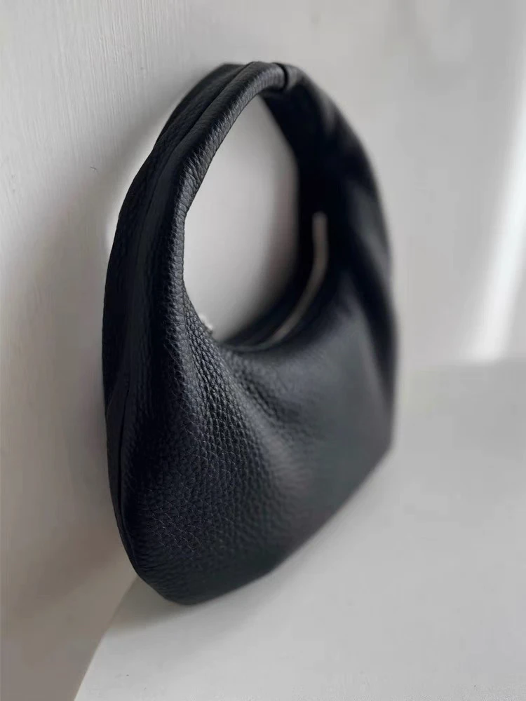 2025 New Women's pu Leather Elegant Moon Design Underarm Lady Luxury Shoulder Bag Semi-circular Wrist Handbag Summer