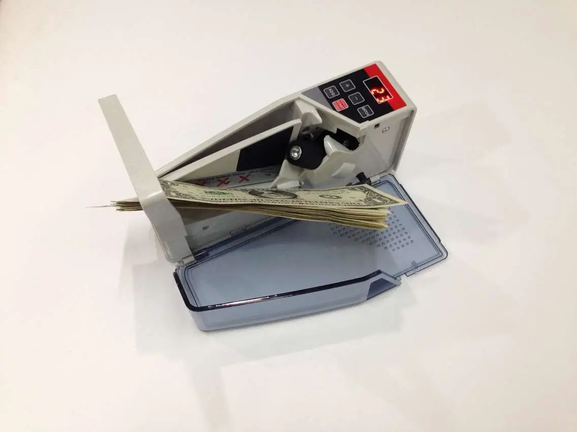 V40 Mini Portable Handy Currency Calculater Money Cash Counting Machine Banknote