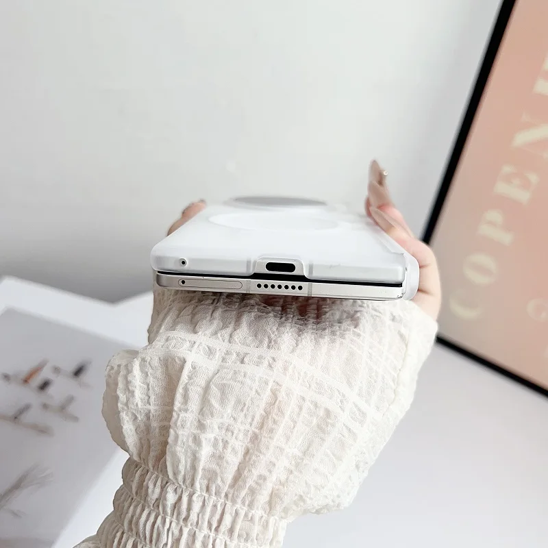 Transparent Magnetic Hinge Protection Case with Clear MagSafe Cover