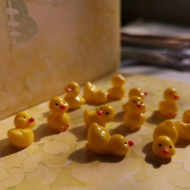 100PCS Tiny Ducks Yellow Small Duck Miniature Figures Anima