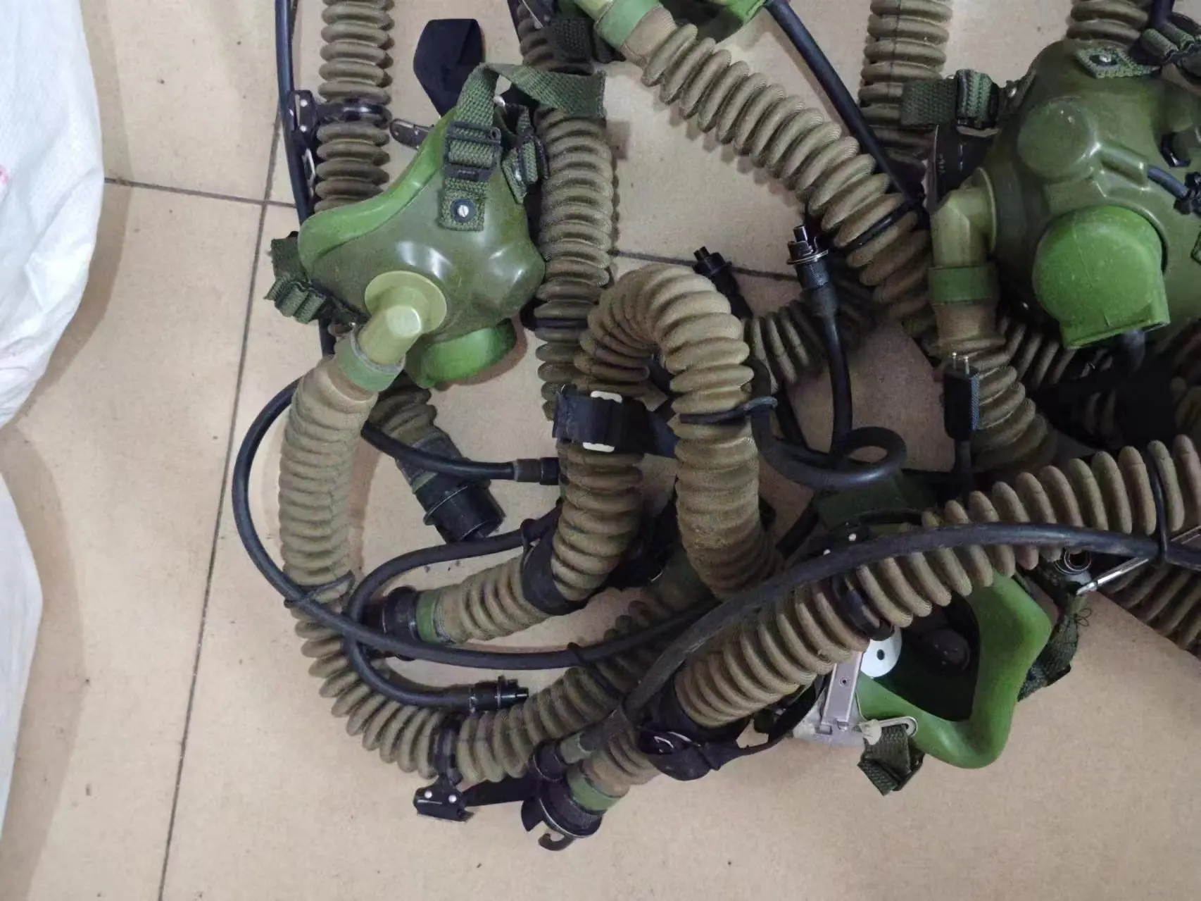 Military Surplus China Air Force Fighter Pilot YM-6/-9 Oxygen Mask military oxygen mask