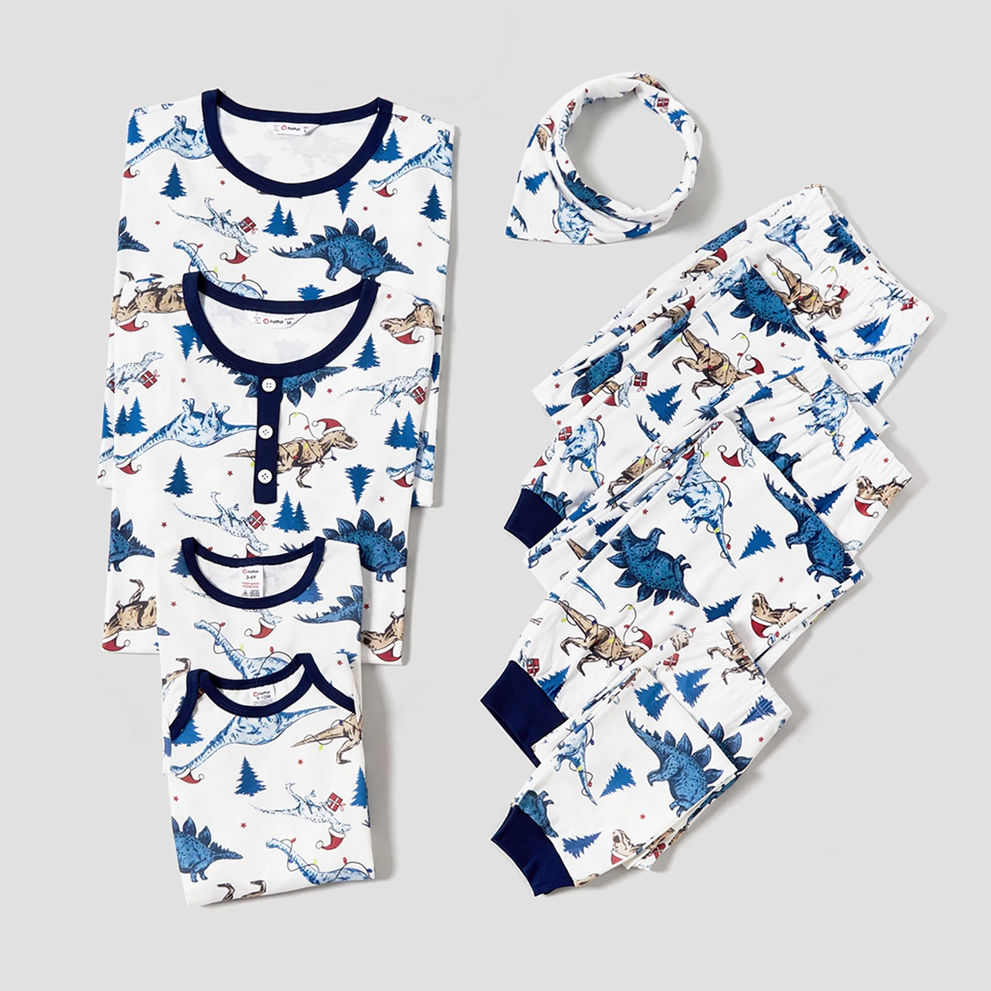 thumbnail image 2 of Conjuntos de pijamas con estampado de dinosaurios lindos a juego para toda la familia de Navidad PatPat (resistentes al fuego), 2 of 5
