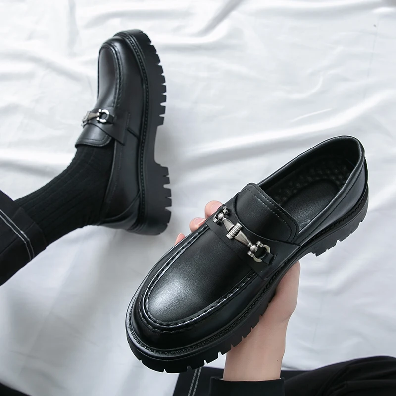 أحذية رجالية جديدة كاجوال بدون رباط ذات نعل سميك لزيادة الطول، أحذية جلدية أنيقة للأعمال، أحذية رسمية للرجال للارتداء الخارجي