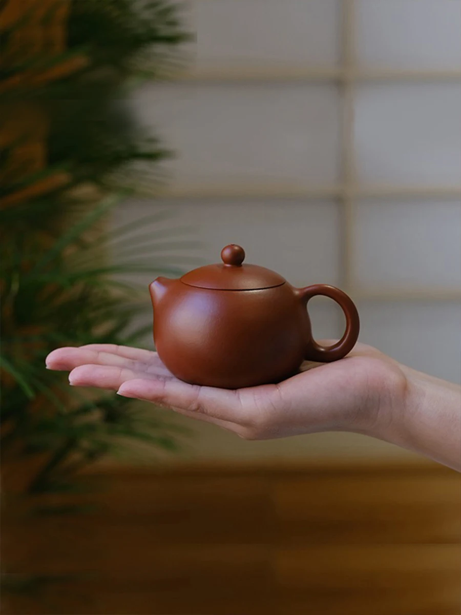 

Xiaoqian Shanfang 120ml Xiaoxishi Zisha Raw Mine Red Mud Handmade Yixing Traditional Chinese Tea Pot For Household Use
