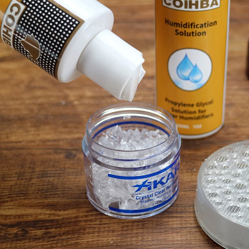 Cigar Humidor Cigar Tools Cohiba Cigare Humidification Water Solution 70% Humidity Ciger Humidifier 200ML Cigar Moisturizing Liquid Cigr Accessories