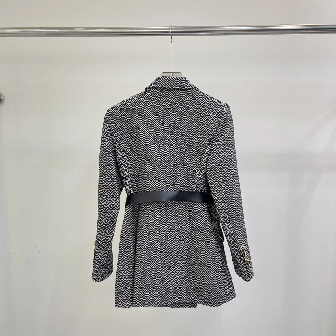 Autumn/Winter New Fashion Versatile Wave Pattern Double breasted Button with Belt to Show Thin Woolen Suit Coat