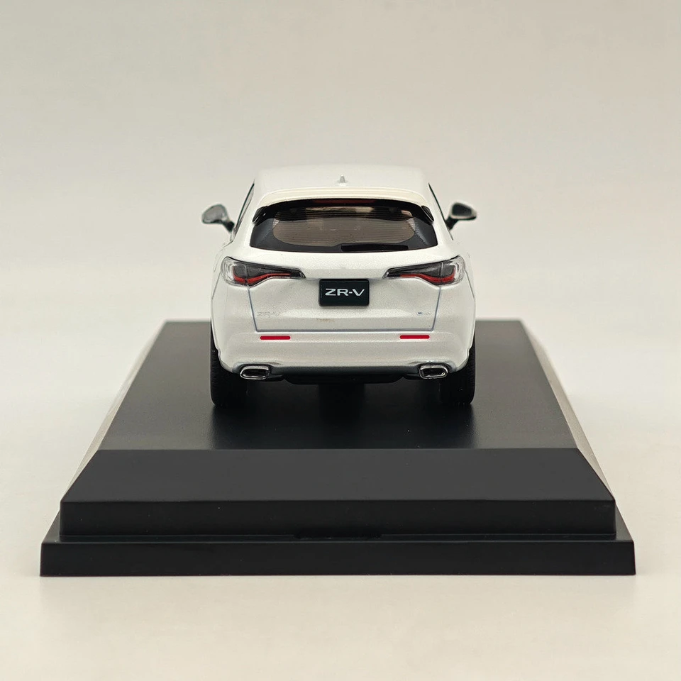 Hobby Japan 1:43 ZR-V e:HEV Platinum White(P) HJ431005W Diecast