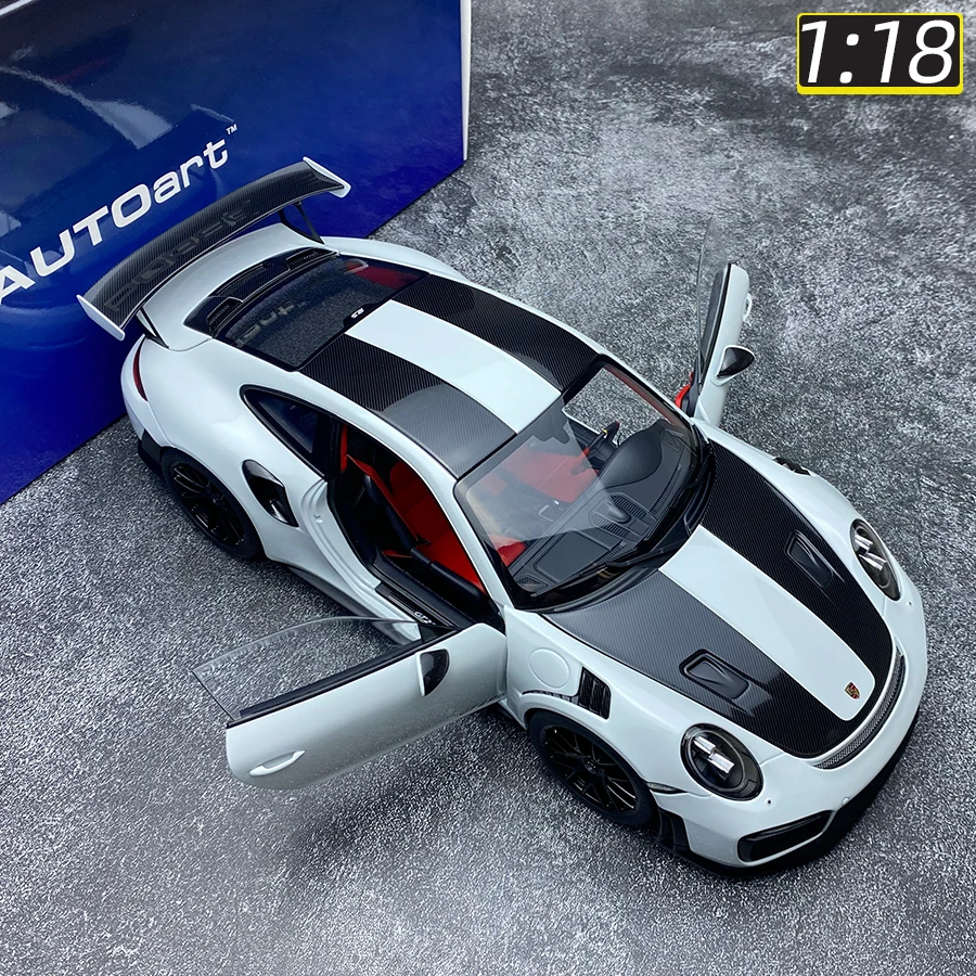AUTOART 1/18 scale Porsche 911 (991.2) GT2 RS Car model ABS