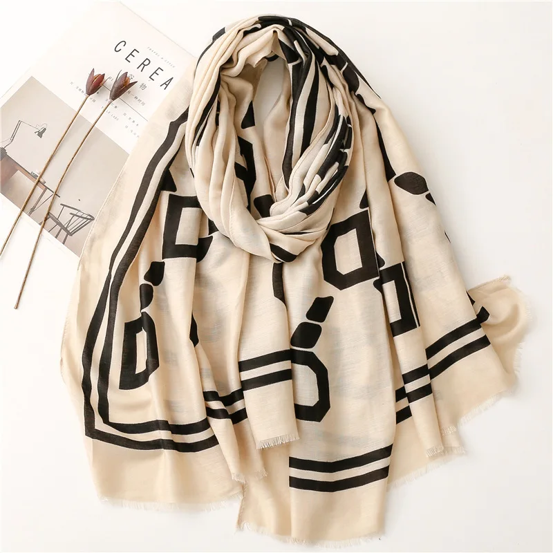 

European and American Fashion Scarves Celebrities Cotton Linen Feel Soft Satin Cotton Letters DD Printed Warm Thickening Shawl