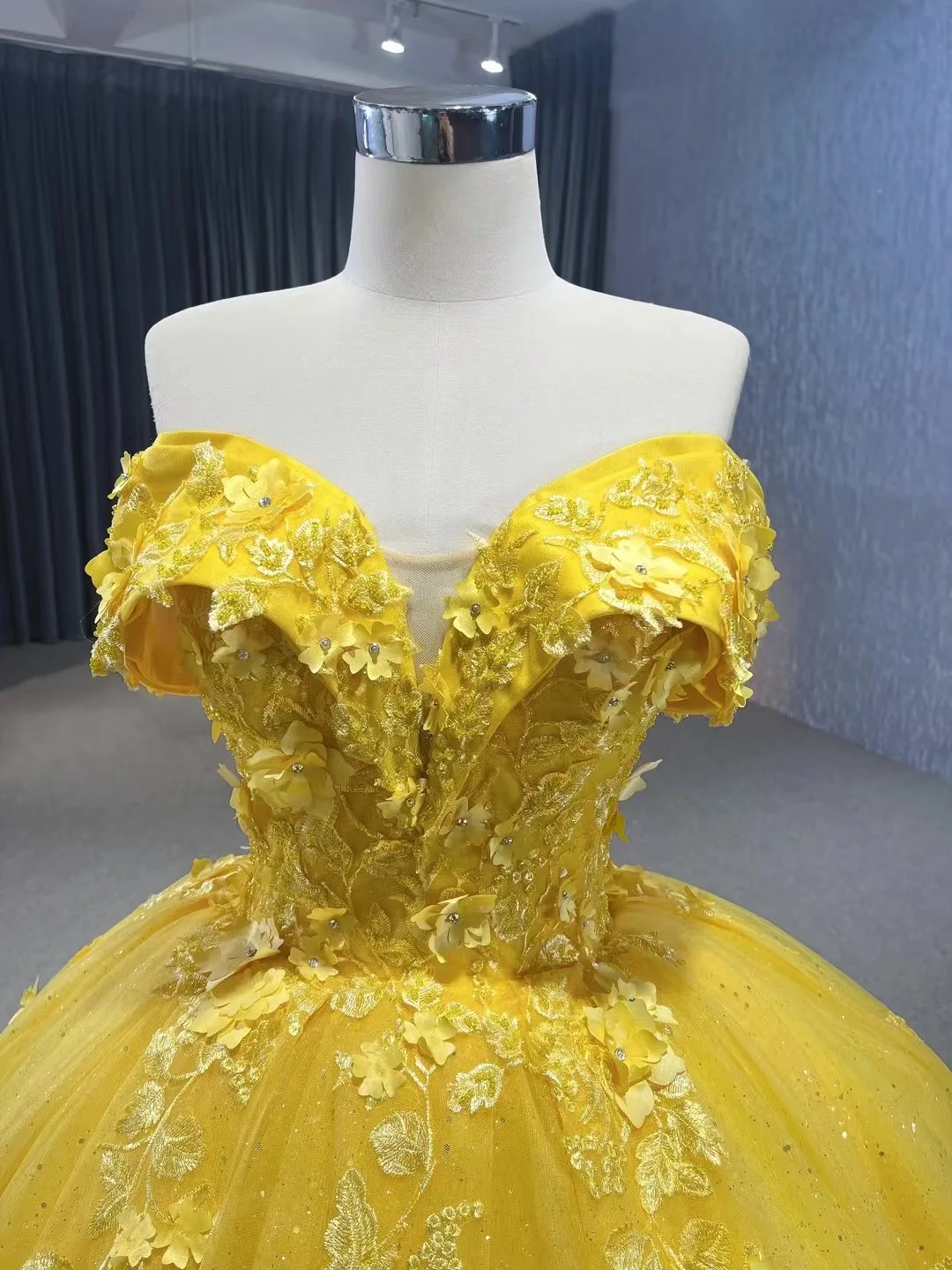 Yellow Quinceanera Dresses Ball Gown Tulle Appliques Puffy Mexican Sweet 16 | eBay Yellow Quinceanera Dresses Ball Gown Tulle Appliques Puffy Mexican Sweet 16 | eBay