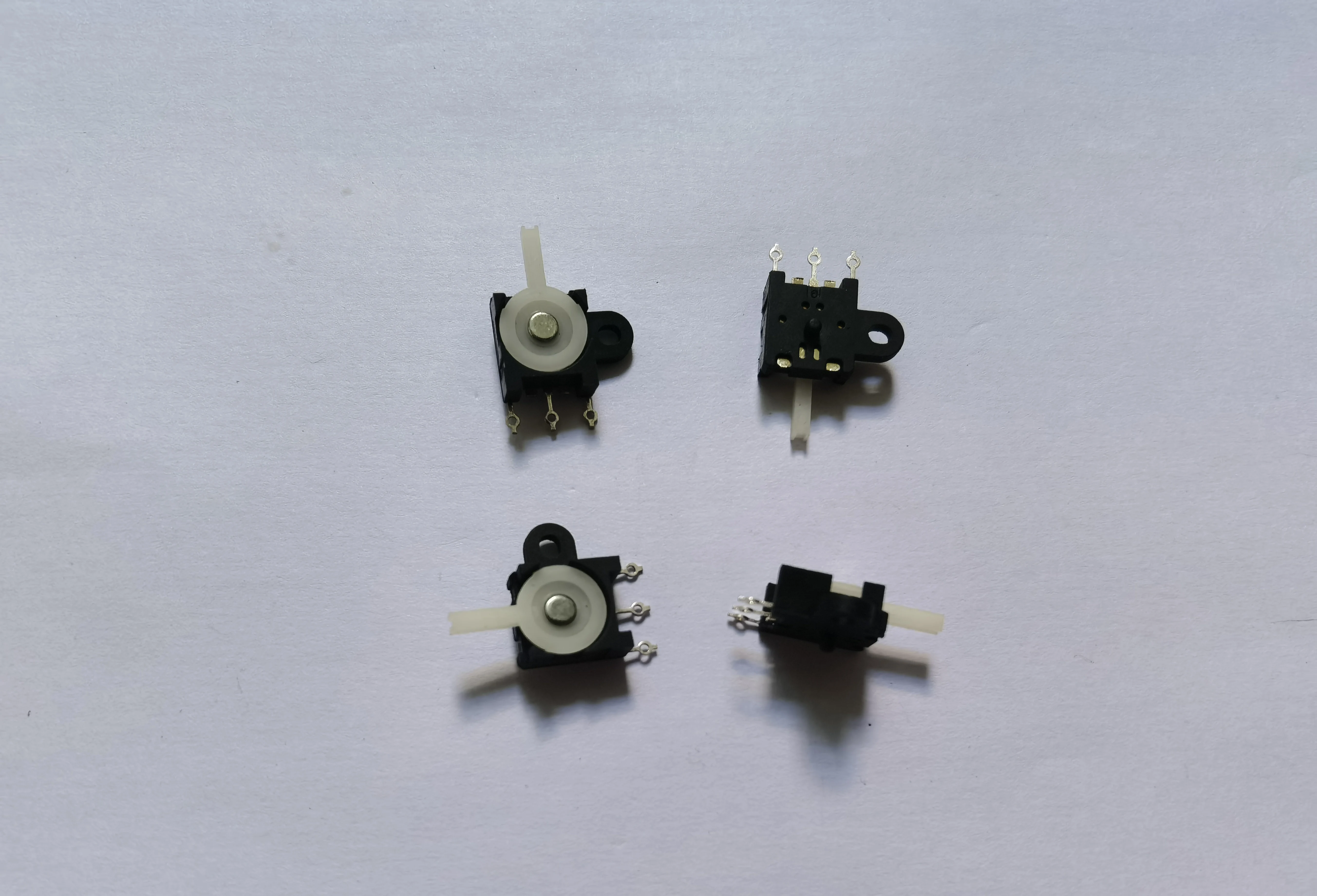 

Оригинальный новый 100% ZY-33, двусторонний сброс, основной игровой концевой выключатель, миниатюрный переключатель для путешествий с ушным фиксированным отверстием, сброс