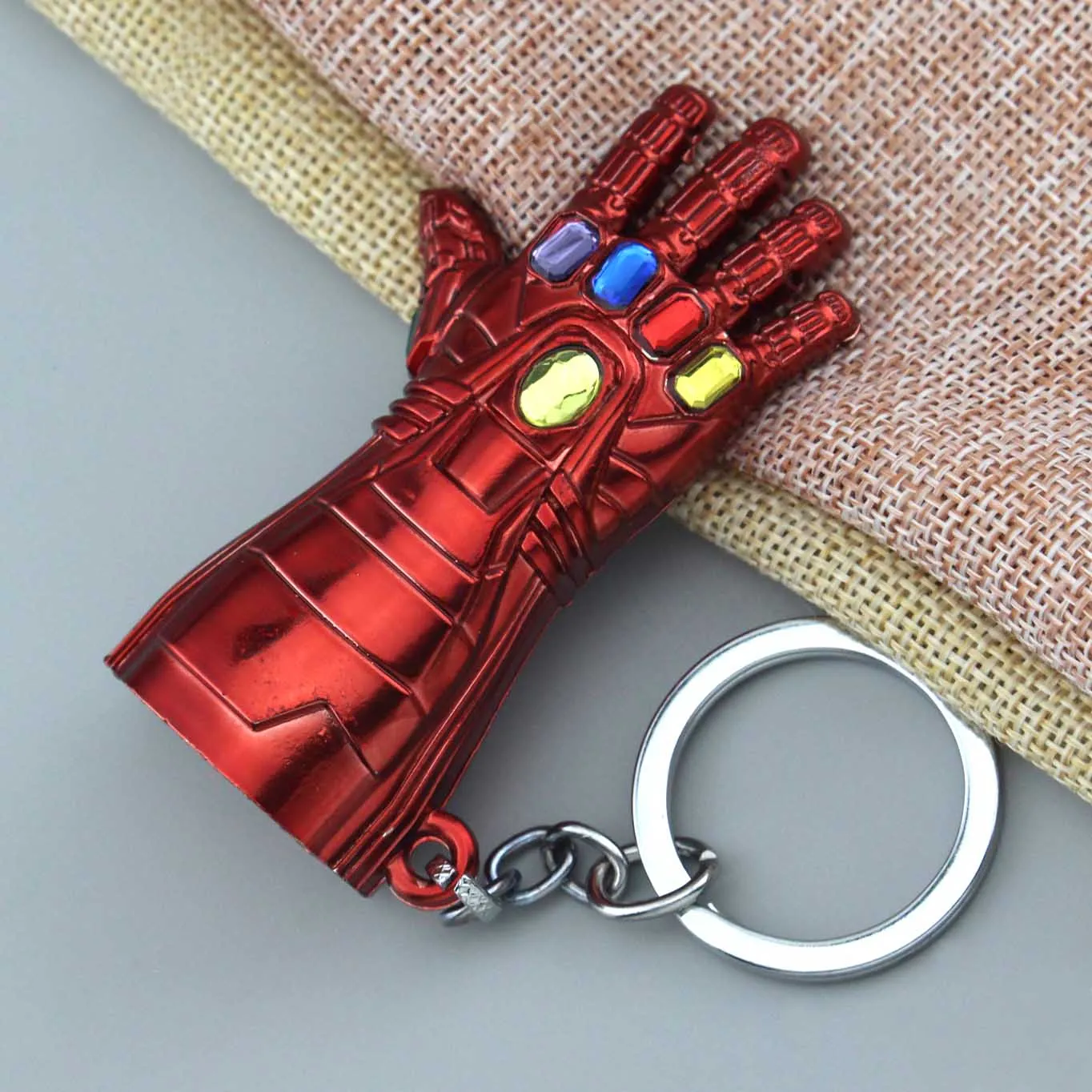Iron Man Handschuh Infinity Stone Disney-Iron-Man-Infinity-Handschuh-Anh-nger-Schl-ssel-halter-R-cher