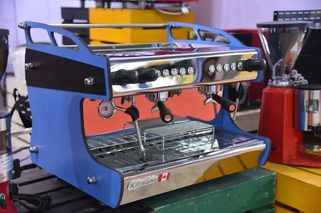Professional Commercial Double Head Industrial Barista Coffee Machine Espresso Cappuccino Coffee Maker Machine 2