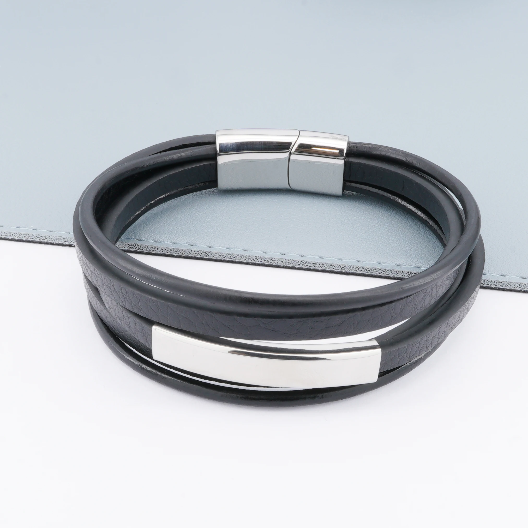 Desiroman Luxury Stainless Steel Leather Bracelet, Multi-Layered Leather Stainless Steel Business Jewelry Men's Christmas New Ye