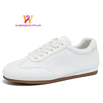 Women's 2026 New Style Genuine Leather Sports Sneakers, Women's Flat Jeans, Women's Luxurious Shoes Woman Designer Shoes 1