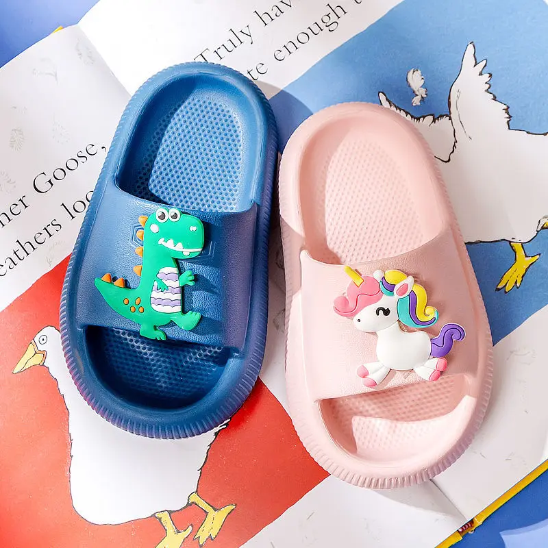 New Green Dinosaur Slippers Child Summer Mules Clogs Kids Indoor Slide Slippers Girls Boys Flip Flops Holes Sandal Cloud Slipper bata children's sandals