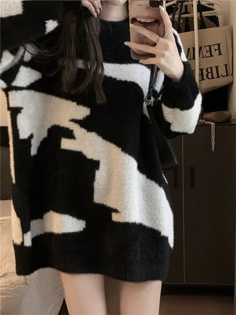 

Black White Contrasting Soft Glutinous Style Sweater With Lazy High-end Feel Autumn Winter New Loose Design Feeling Niche