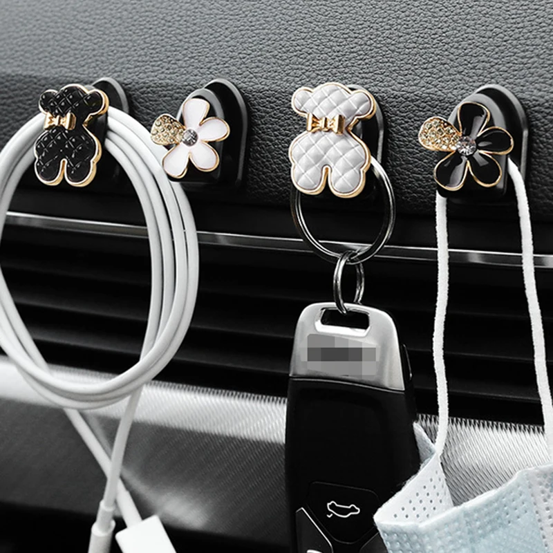 

1/2Pcs Creative Bear Flower Mini Car Hooks Seat Back Holder For Keys Hangers Car Storage Organizer Auto Interior Accessories