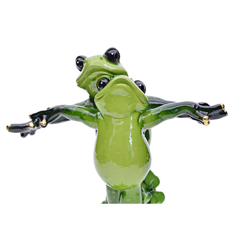 Description Picture 6 of itemTitanic Lovers Frogs Statue For Home Decor, Hoom Room Table Decorative sculptures & figurines