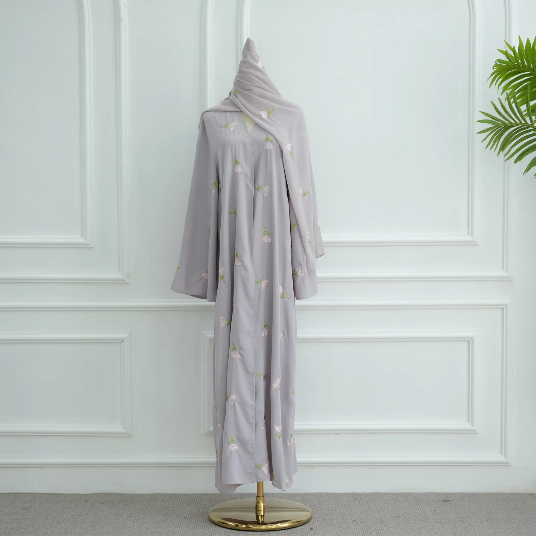 سترة مطرزة بالزهور في الشرق الأوسط للنساء المسلمات عيد دبي فستان عباية متواضع مع حجاب إسلامي جلابية تركية