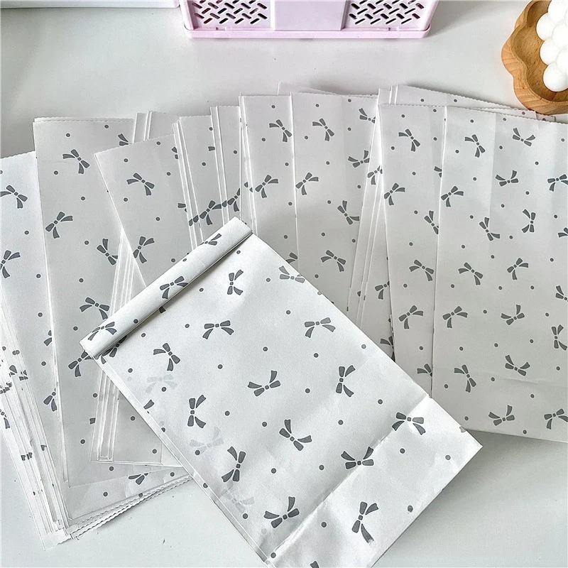 Paper Wrapping Bags Simple Silver High-End Bow Hot Stamping for Gift Packaging 5pcs