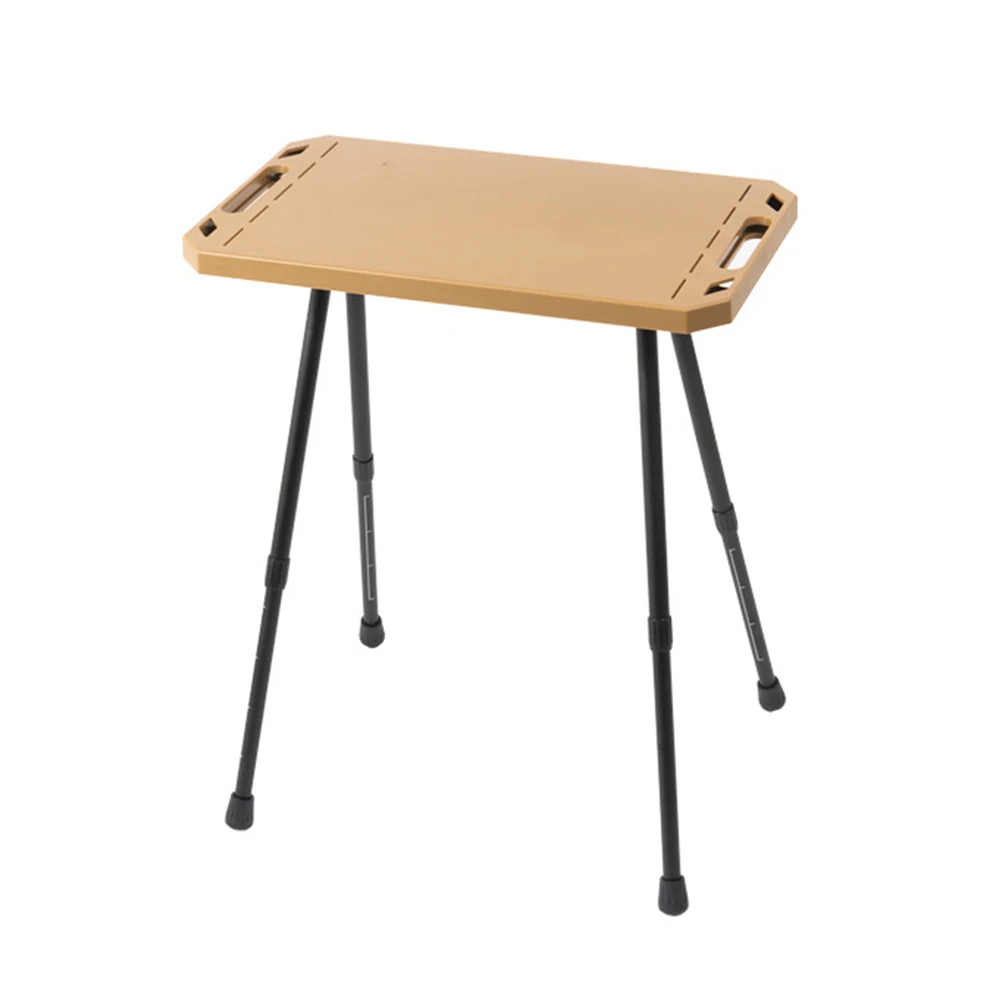 طاولة تخييم قابلة للطي مع حقيبة حمل، وهي عبارة عن...