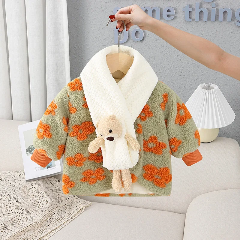 

0-4T Children Girls Lamb Wool Stitching Coat Warm Autumn Girls Plus Velvet Jackets Winter Kids Clothing Outfits with Scarf Gifts