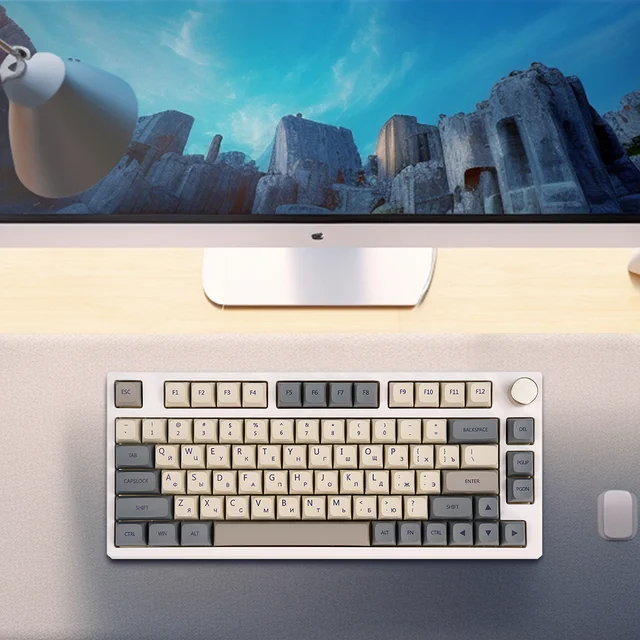 레트로 스타일과 현대적 혁신을 완벽하게 조화한 키보드