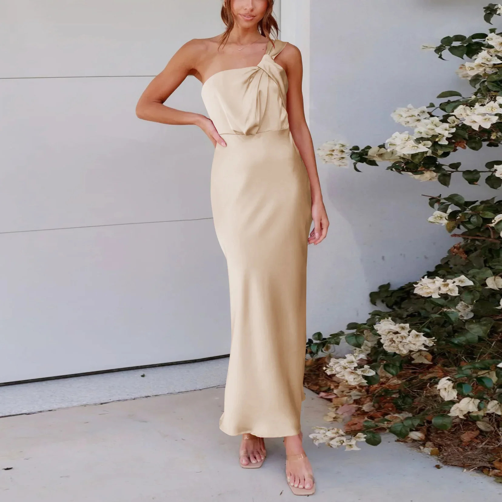 

2024 Maxi Dresses for Women Elegant One-Shoulder Satin French Toasting Dress Bridesmaid Slim Bodycon Sexy Outfits Ladies Party