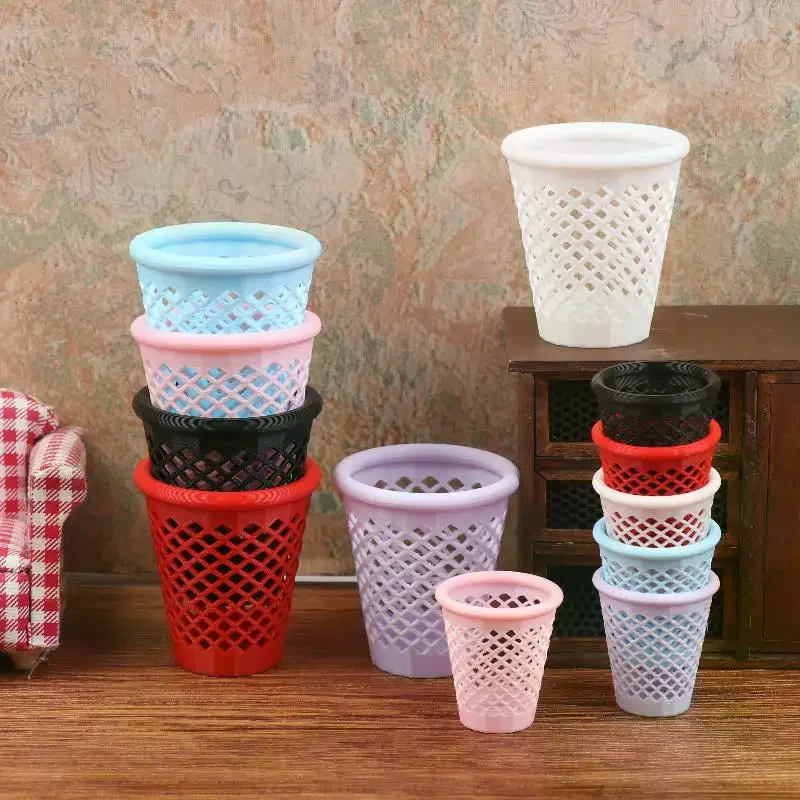 1/12 Dollhouse Mini Hollowed-out Trash Can - Micro Living Room Furniture Decoration Dolls House Scene Ornament Model