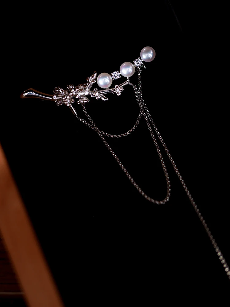 

"Flower Branch" original design retro upscale niche exquisite natural pearl sterling silver brooch