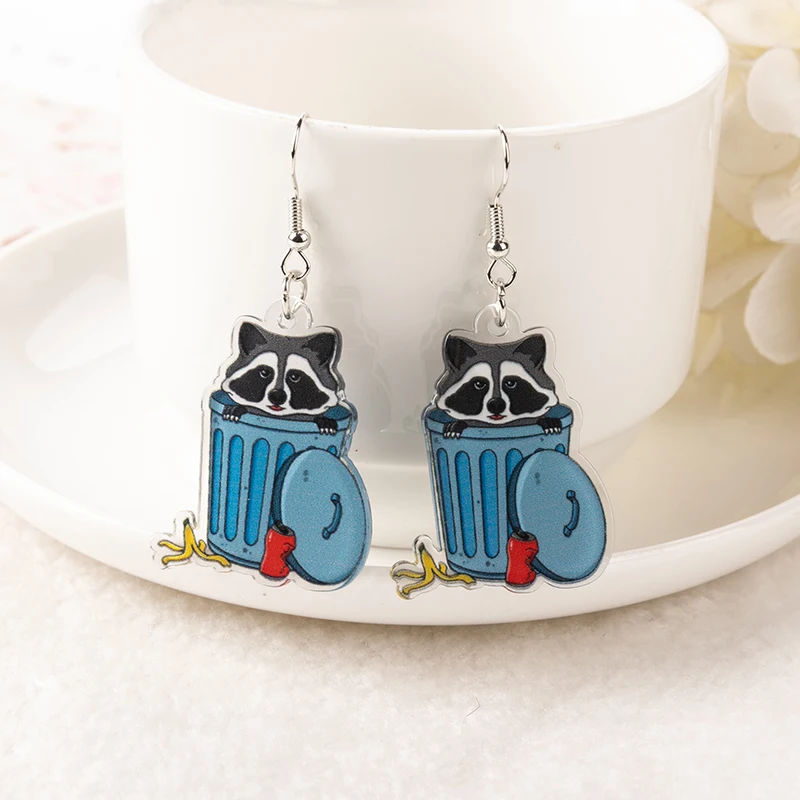 BONSNY Boucles D'oreilles Pendantes En Acrylique Mignon Amérique Du Nord Raton Laveur Raccoon Bijoux Cadeaux Pour Les Femmes Filles Festival Décoration Charms (Argent