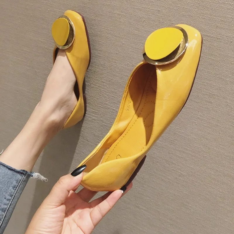 

Women Flats Square Toe Metal Decoration Yellow Black Red Extra Big Size 41 42 Patent Leather Lady Flat Heel Casual Shoes