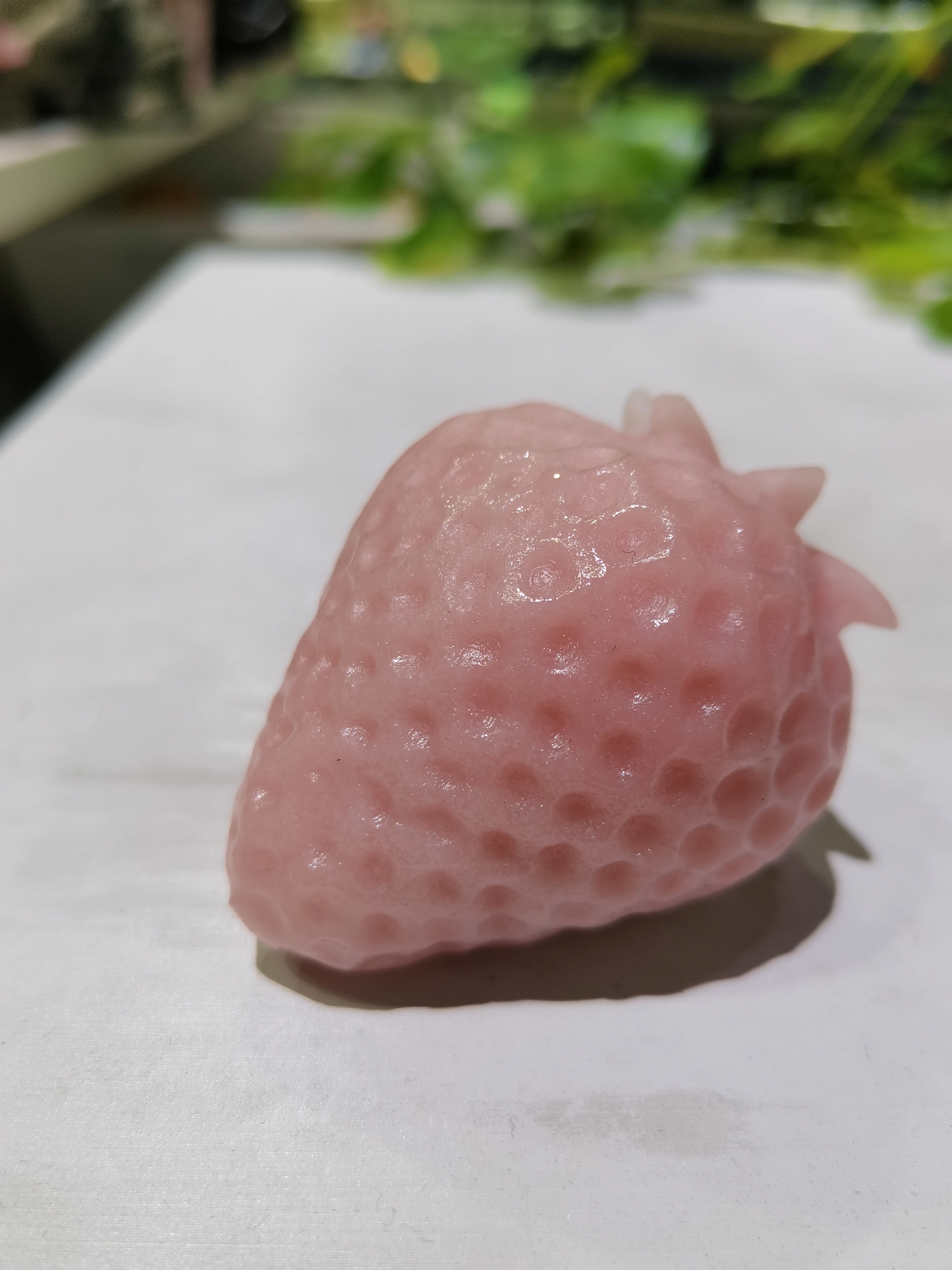Natural Crystal Strawberry Rose Quartz Hand Carved Reiki Gemstone Crafts Home  Ornament Children Gifts 2