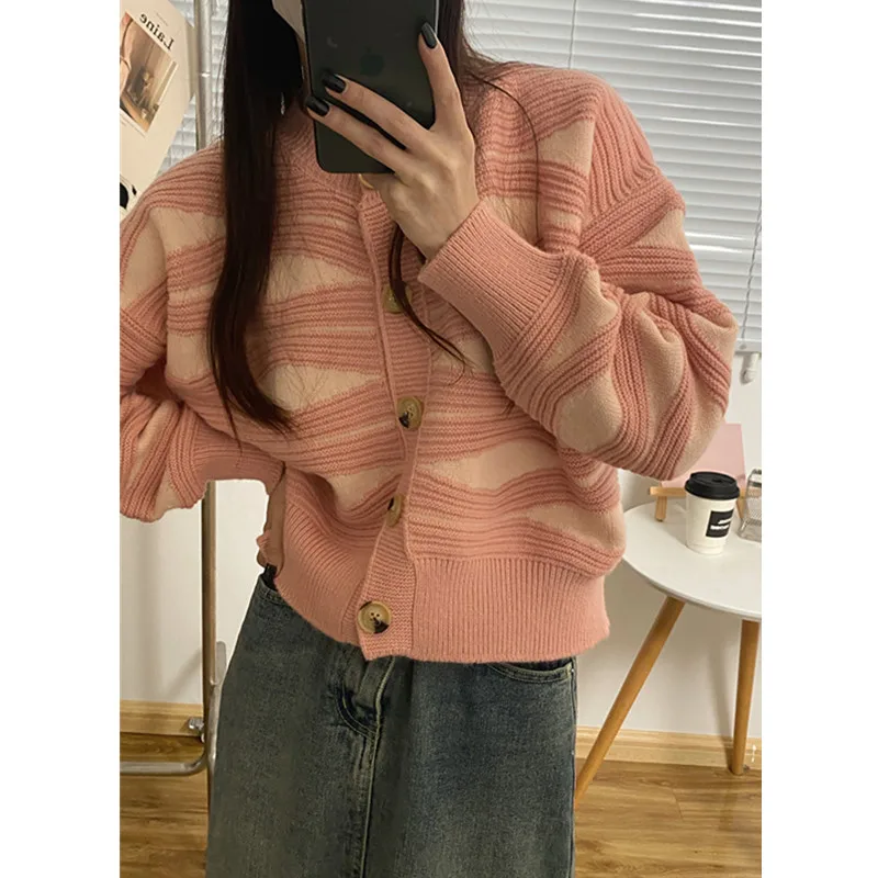 Women Long Sleeve Wavy Stripe Cardigan Sweater